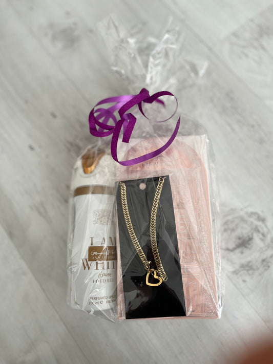 CADEAU SET PARFUM, KETTING & BODYSPRAY