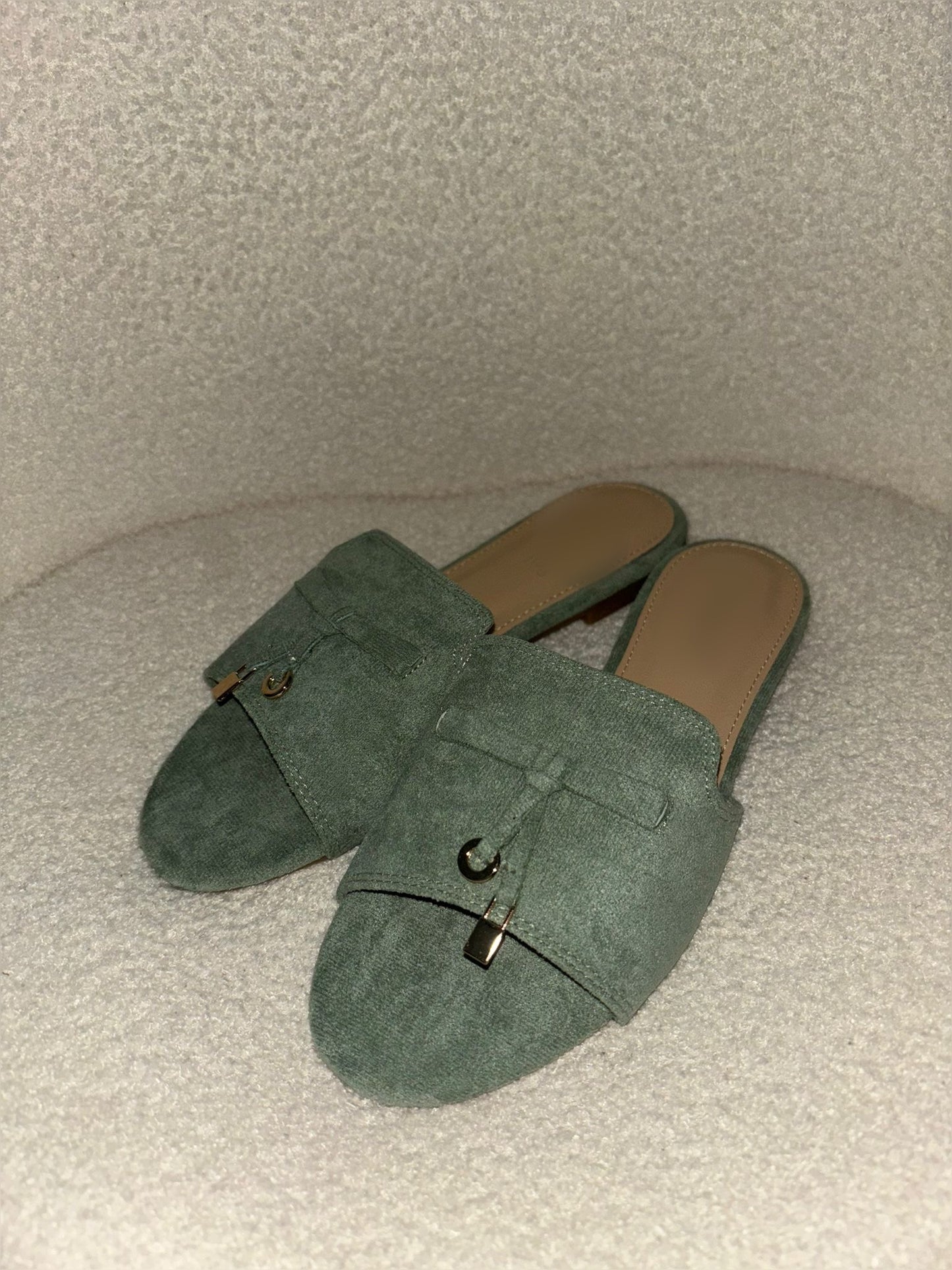 SLIPPERS GROEN FLUWEEL