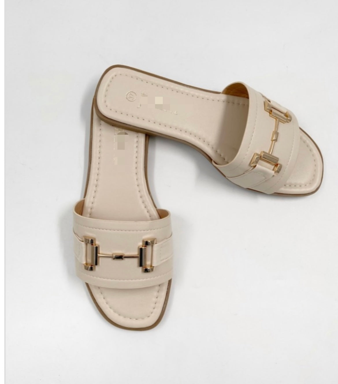 SLIPPERS BEIGE MET GOUD